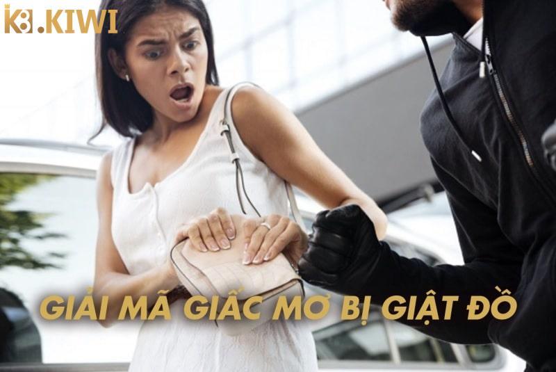 Giải mã giấc mơ bị giật đồ